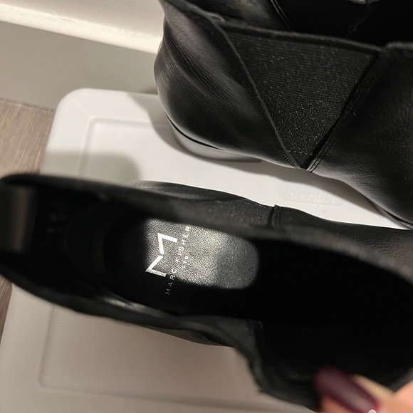 Marc Fisher booties in size 6.5 - Picture 4 of 4